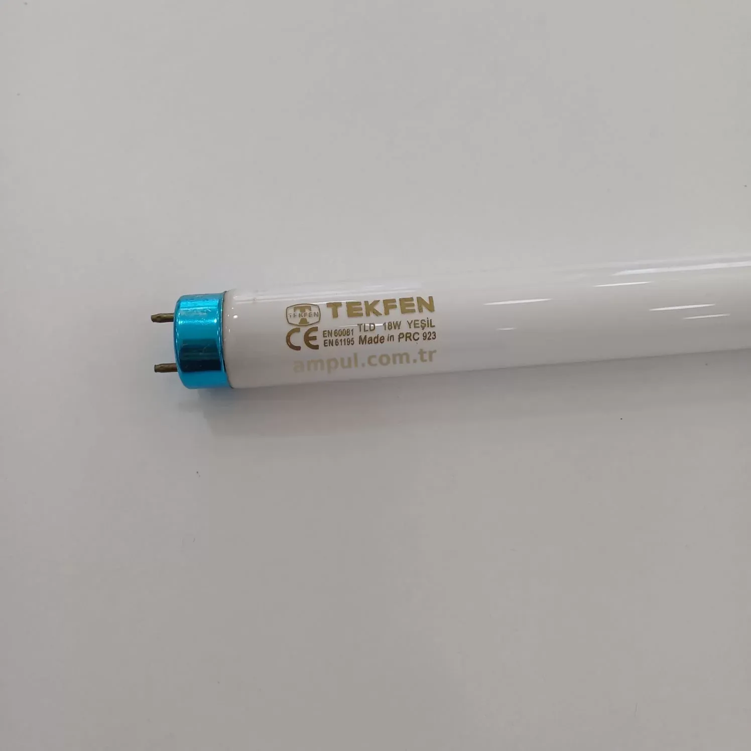 Tekfen 18 Watt yeşil renk floresan ampul